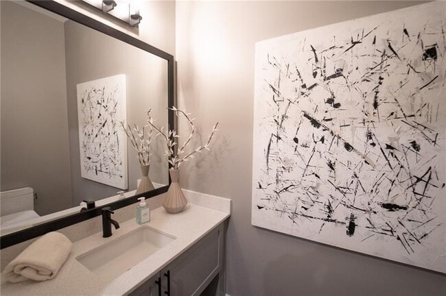 Building Photo - 1052 Fraser St