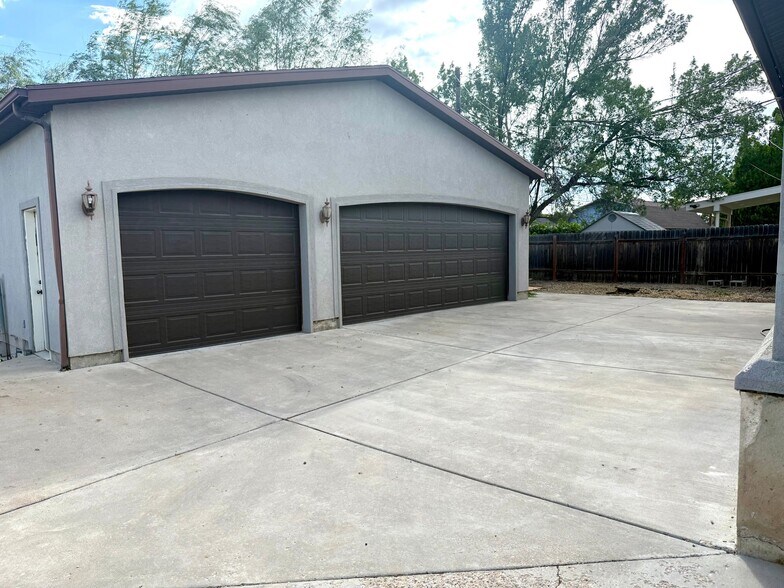Building Photo - 1152 Sterling Dr