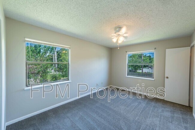 Building Photo - 890 Hibiscus St