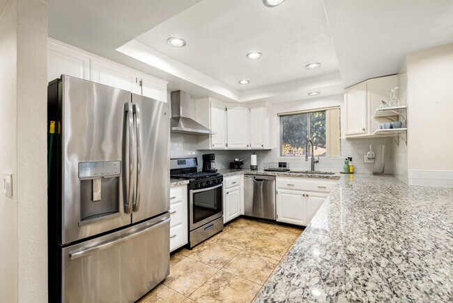 Building Photo - 82269 Odlum Dr