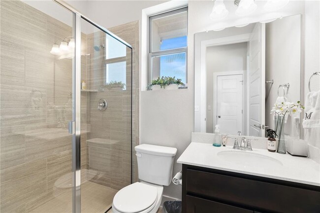 Building Photo - 1514 Arcilla St