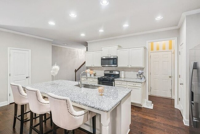 Building Photo - 309 Braemore Mill Dr