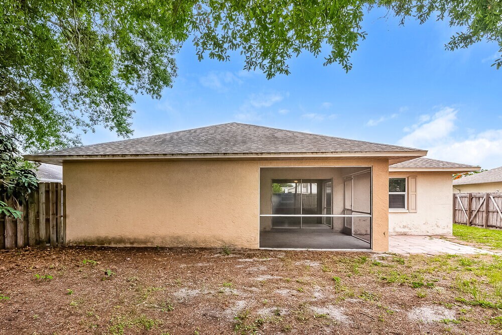 Building Photo - 4208 76th Dr E