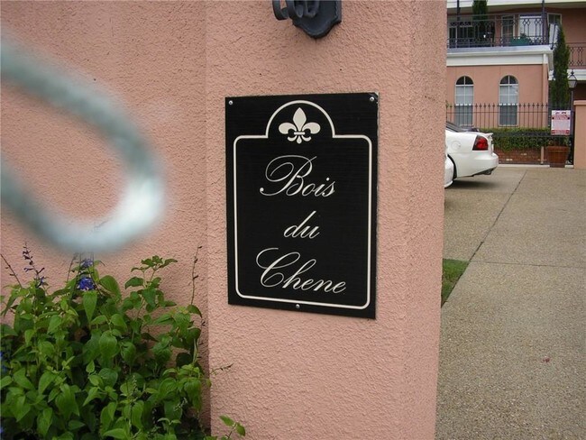 Building Photo - 3208 Cole Ave