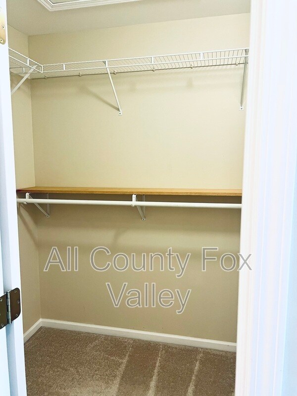 Building Photo - 1844 Crenshaw Cir