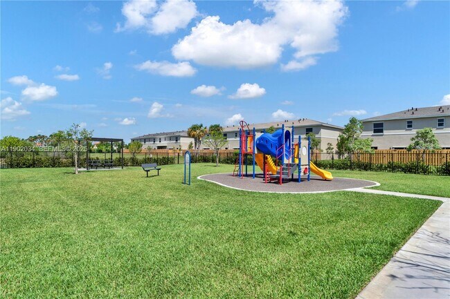 Building Photo - 496 NE 4th Terrace