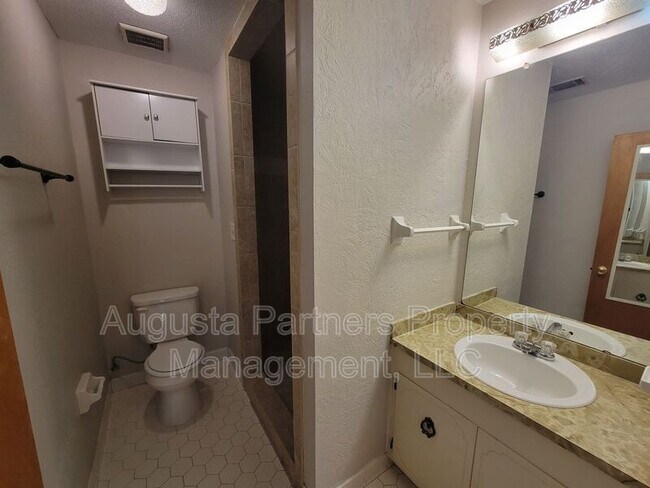 Building Photo - 4460 Whisperwood Dr