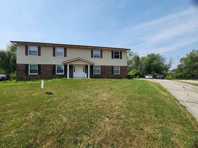 Building Photo - 1129 Primrose Ct