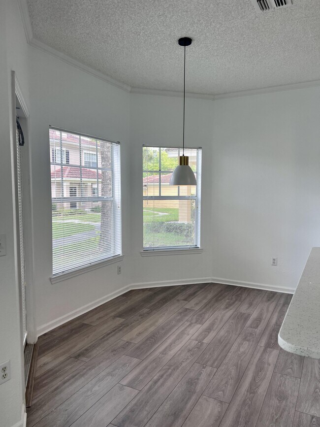 Building Photo - 2712 White Magnolia Way