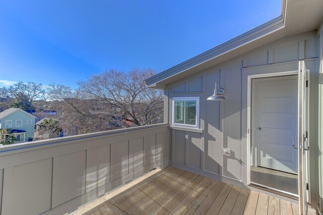 Building Photo - 315 Ashley Ave