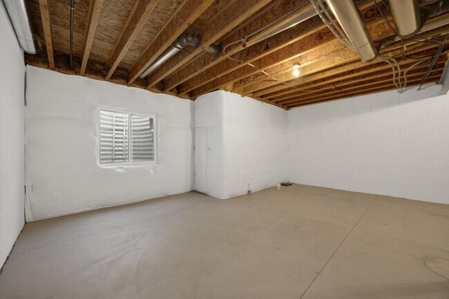 Building Photo - 2411 Trio Falls Dr