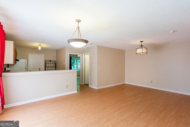 Building Photo - 664 Bellemeade Ave NW