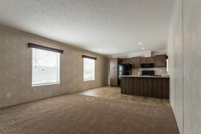Building Photo - 806 Raisin River Road