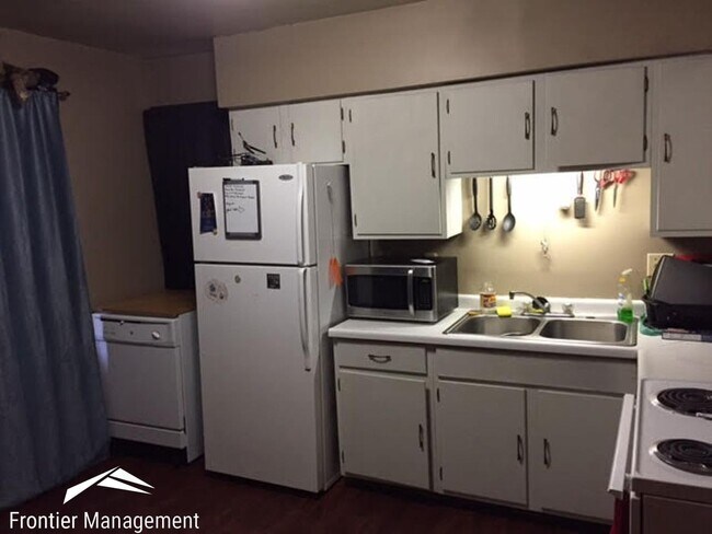 Building Photo - 1020 Leavenworth St