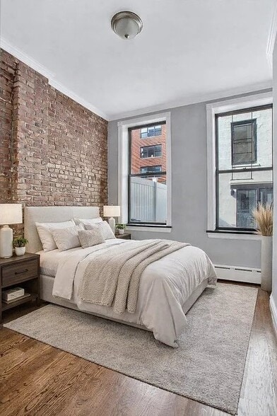 Building Photo - 410 E 13th St