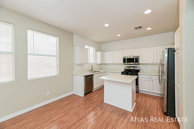 Building Photo - 4009 Bella Palermo Way