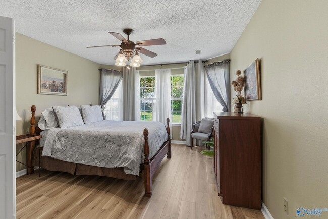 Building Photo - 236 River Oaks Dr