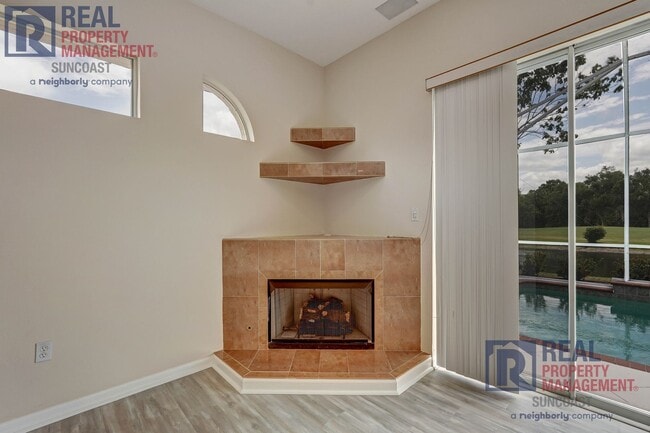 Building Photo - 652 Planters Manor Way