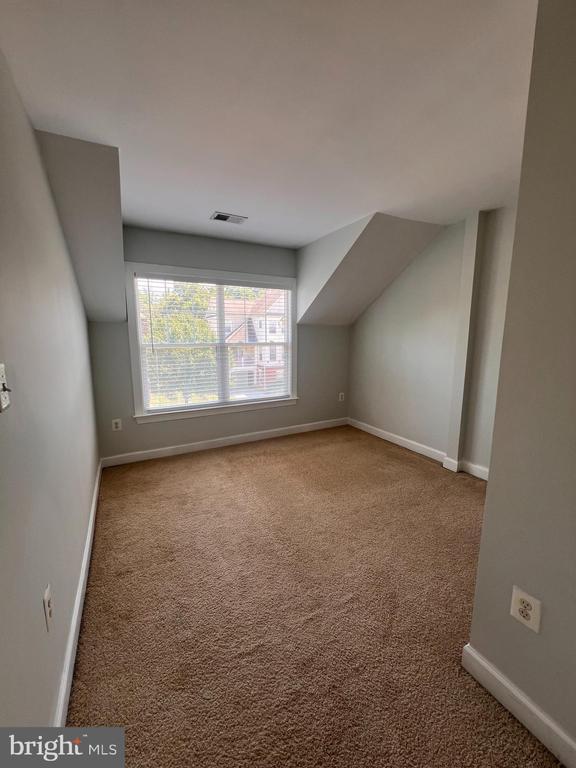 Building Photo - 8234 Glade Bank Dr