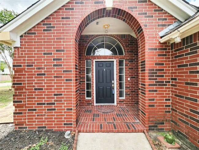 Building Photo - 3403 Maymist Dr