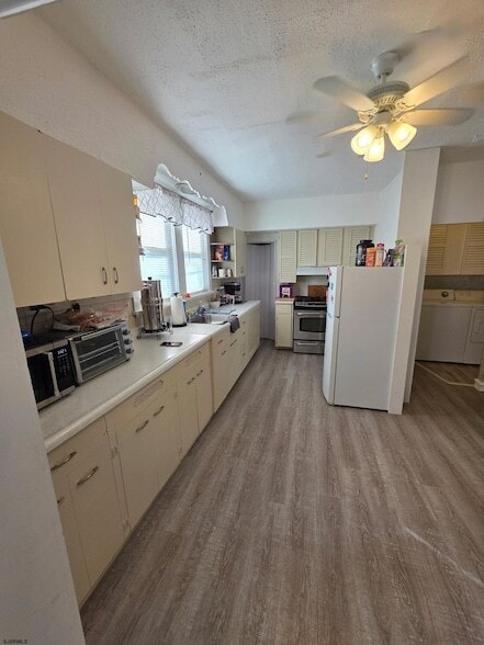 Building Photo - 814 Buerger St