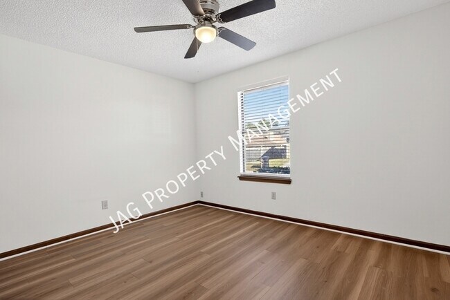 Building Photo - 1338 Gettysburg Dr