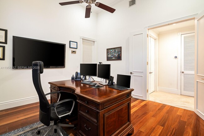 Building Photo - 5770 SW 128th St