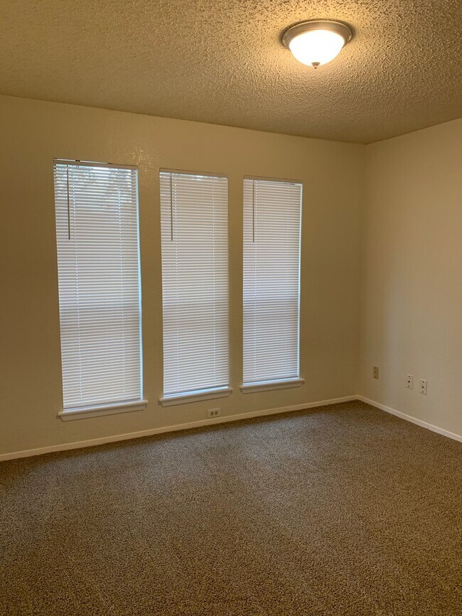 Building Photo - 4773 Sierra Blanca Blvd