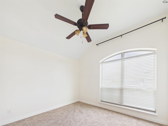 Building Photo - 4806 Falcon Crest Blvd
