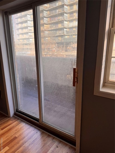 Building Photo - 776 Lincoln Ave