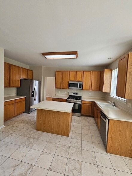 Building Photo - 420 Merry Oaks Rd