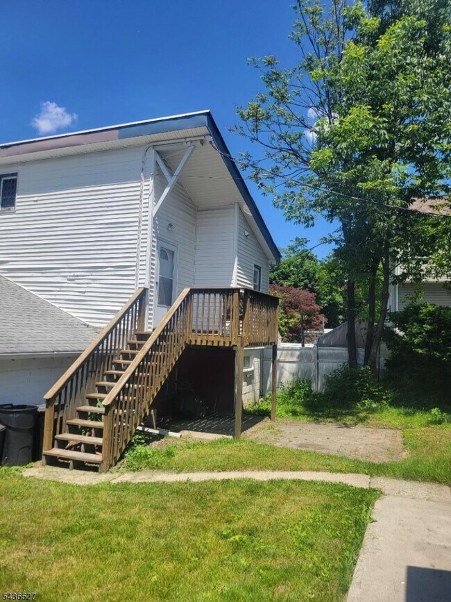 Building Photo - 14 Haskell Ave