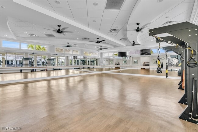 Building Photo - 15925 Sugar Hl Dr