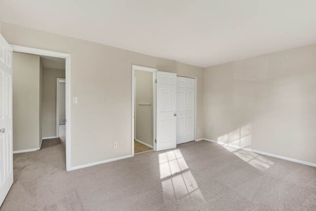 Building Photo - Updated 3BR Home in Virginia Beach with Modern Finishes & Prime Location