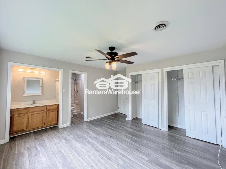 Building Photo - 3032 Belle Haven Dr