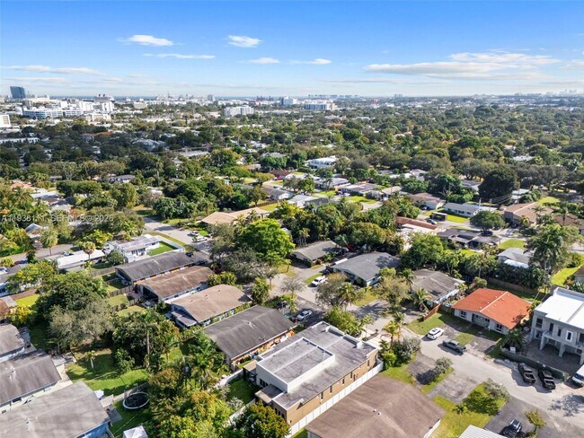 Building Photo - 821 SW 14th St