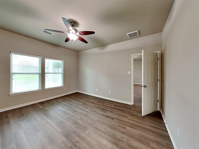 Building Photo - 18468 Sunrise Maple Dr