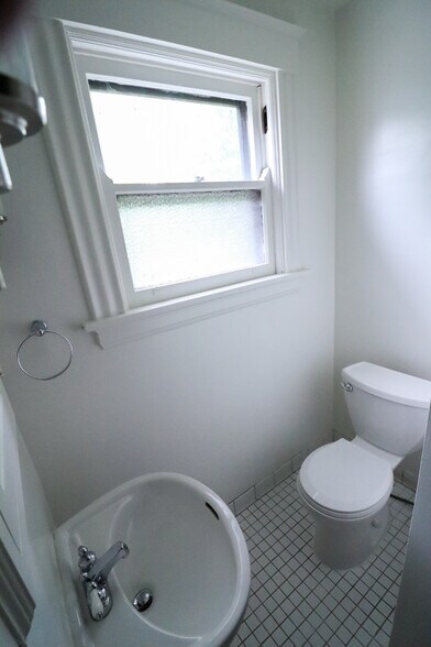 Building Photo - 2318 Moerlein Ave