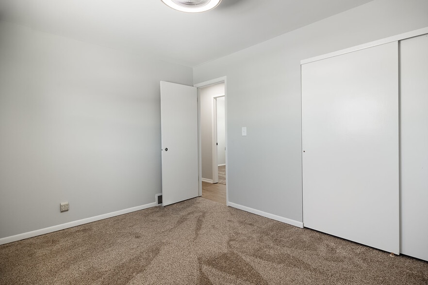 Building Photo - 8704 Indigo Ln