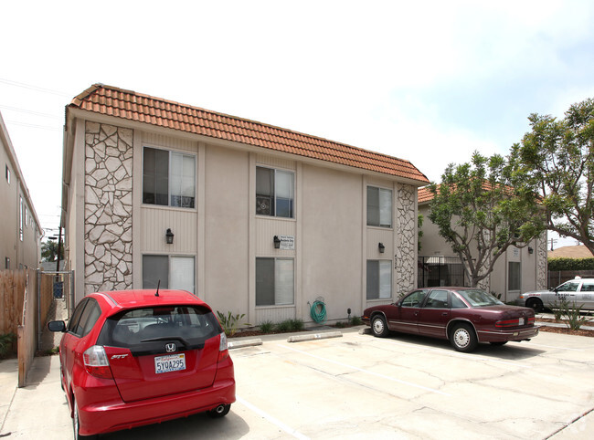 Building Photo - Georgian Apartments