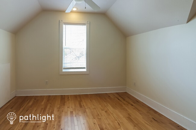 Building Photo - 210 E Hale St, Spring Hill, KS, 66083