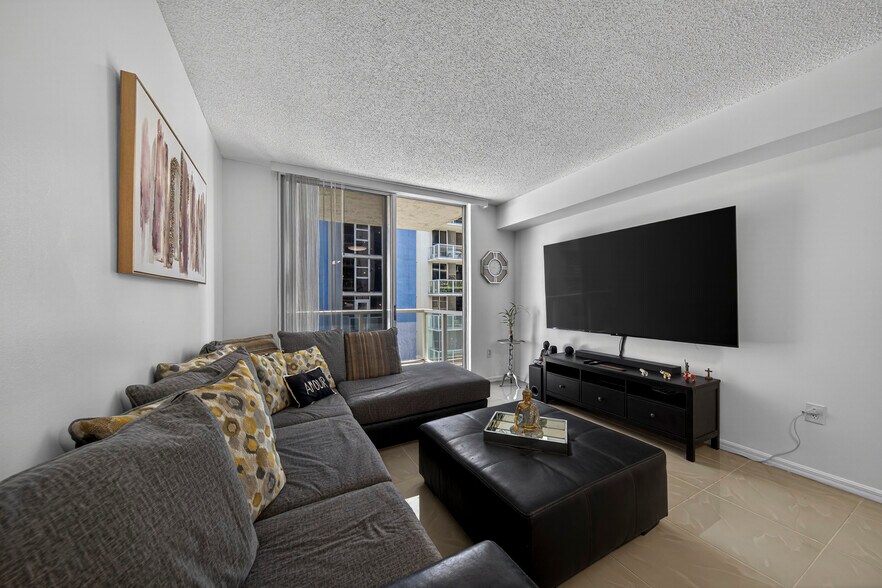 Building Photo - 5091 NW 7th St