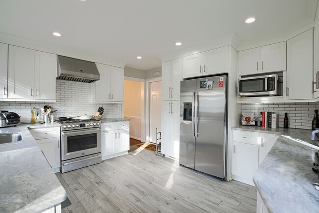 Building Photo - Call Sabrina Thomas Office at 757-767-0767 for more information