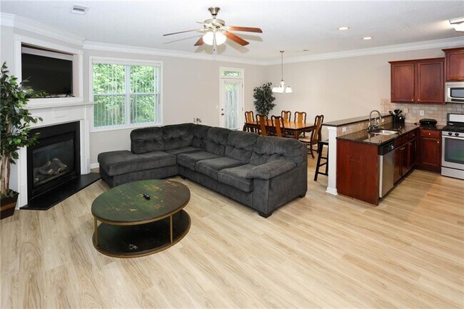 Building Photo - 7116 Blairs View Dr