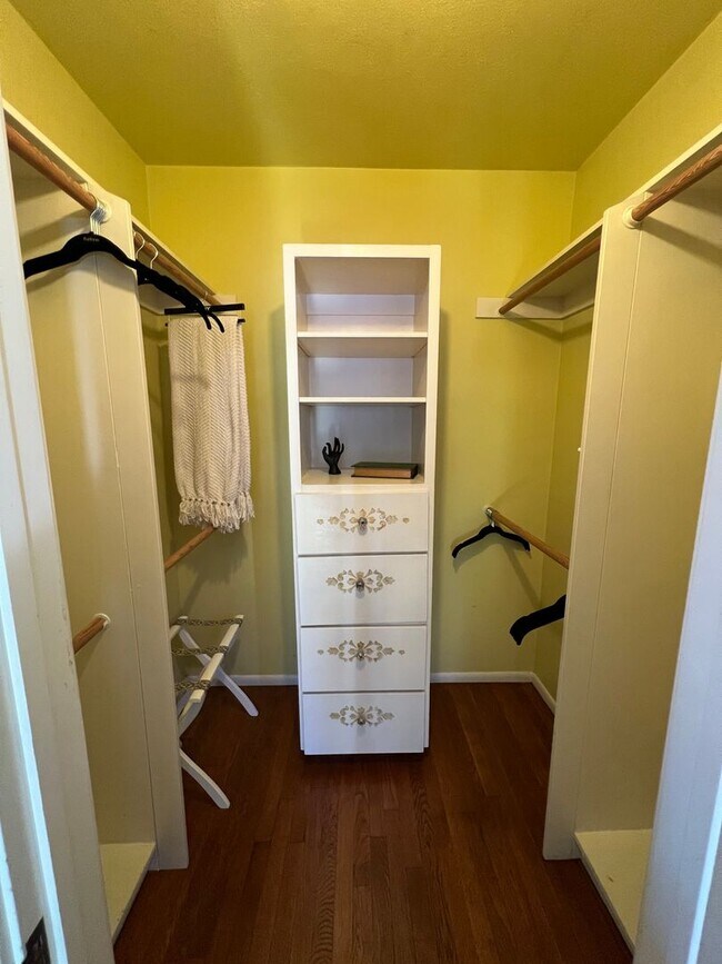 Building Photo - 189C-F-TL-CS