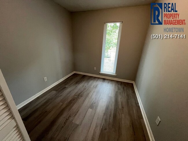 Building Photo - 2714 John Ashley Dr
