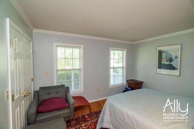 Building Photo - 2733 Southern Hills Ct