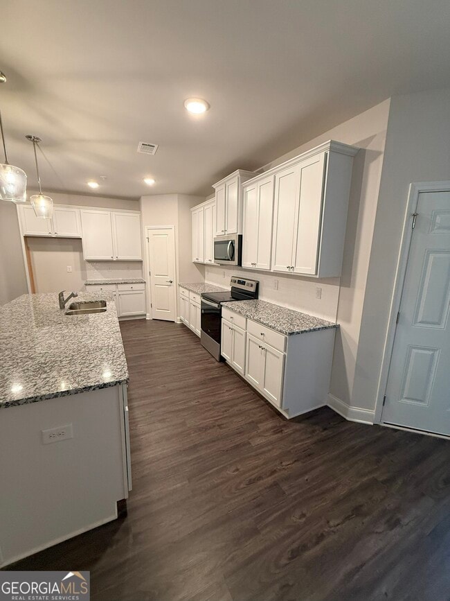 Building Photo - 2576 Mls Cmn Dr