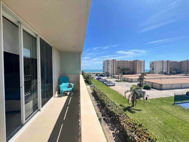 Building Photo - 2020 N Atlantic Ave