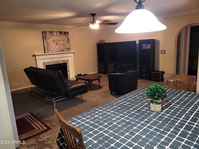 Building Photo - 8729 W Columbine Dr